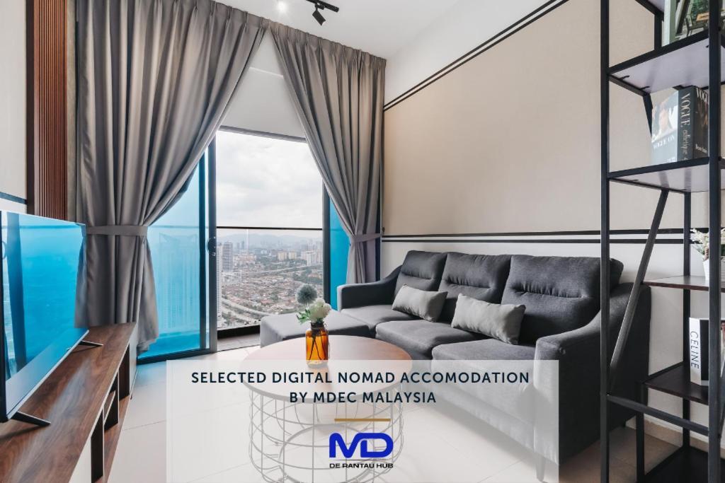 Nowhere 2Br & 2Bath Apartment With Balcony @ Reizz Residences Kuala Lumpur Luaran gambar