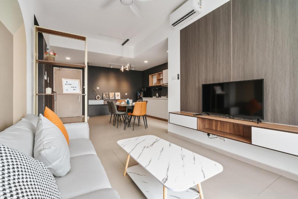 Nowhere 2Br & 2Bath Apartment With Balcony @ Reizz Residences Kuala Lumpur Luaran gambar