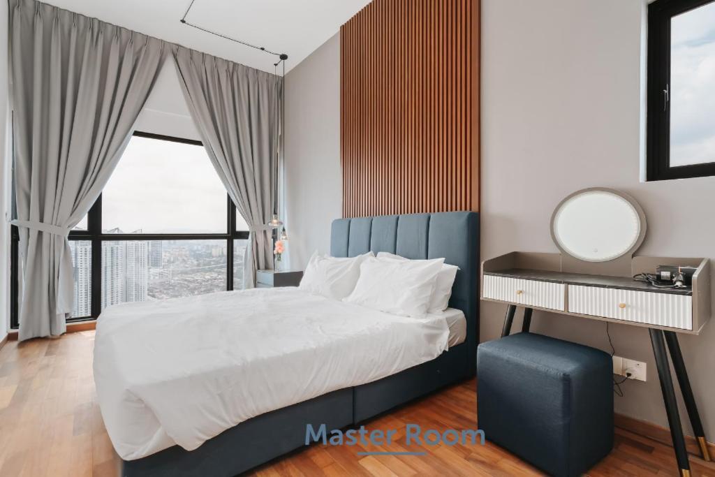 Nowhere 2Br & 2Bath Apartment With Balcony @ Reizz Residences Kuala Lumpur Luaran gambar